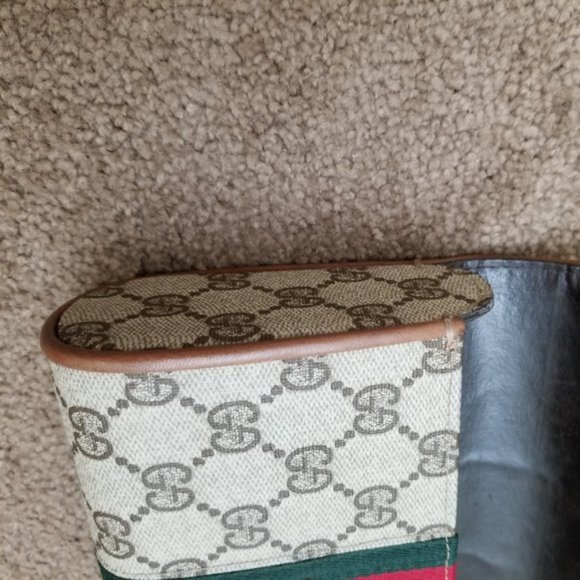 Rare Vintage Gucci Clutch - Picture 7 of 8